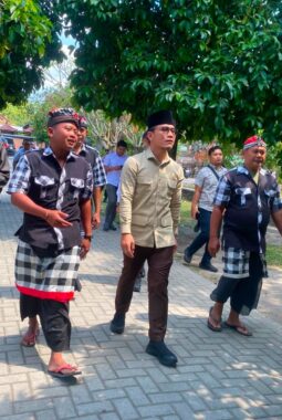 Polsek Sandubaya Amankan Kunjungan Gus  Miftah di Cakranegara